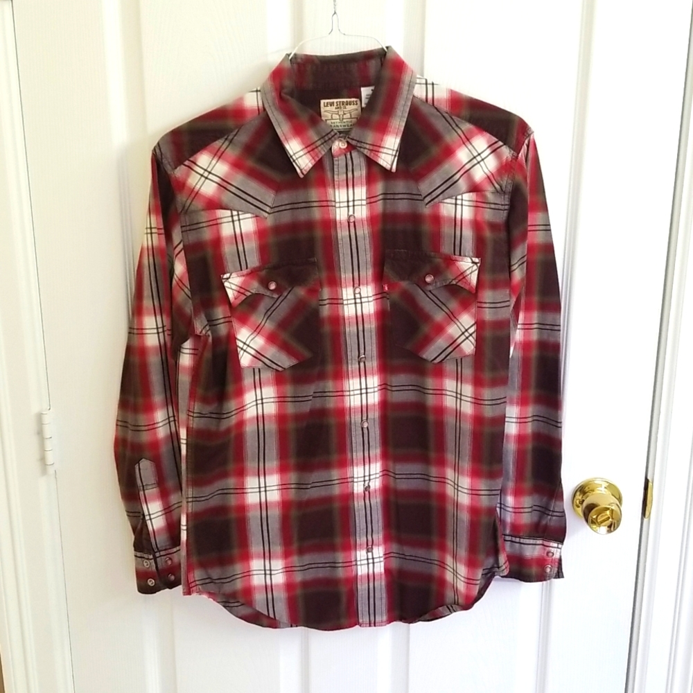 Levi Strauss Long Sleeve Pearl Snap Shirt